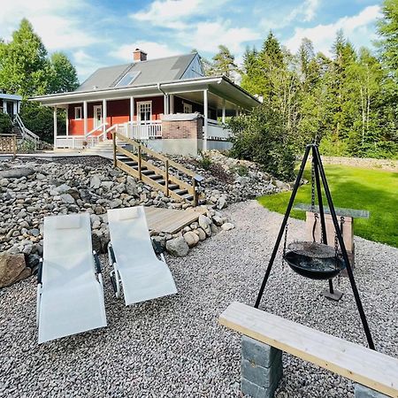 Gorgeous Home In Laholm With Kitchen Kültér fotó